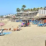 アパート Beachfront At Costa Del Sol