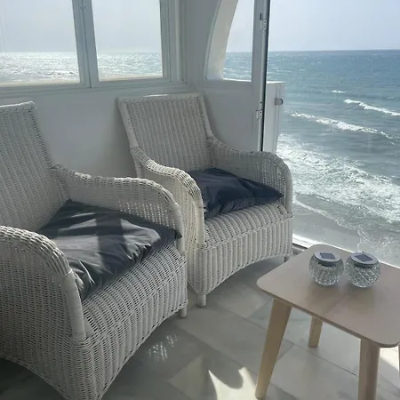 Apartment Beachfront At Costa Del Sol *