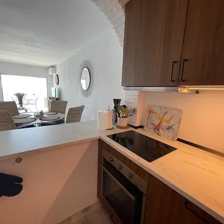 Beachfront At Costa Del Sol Apartment